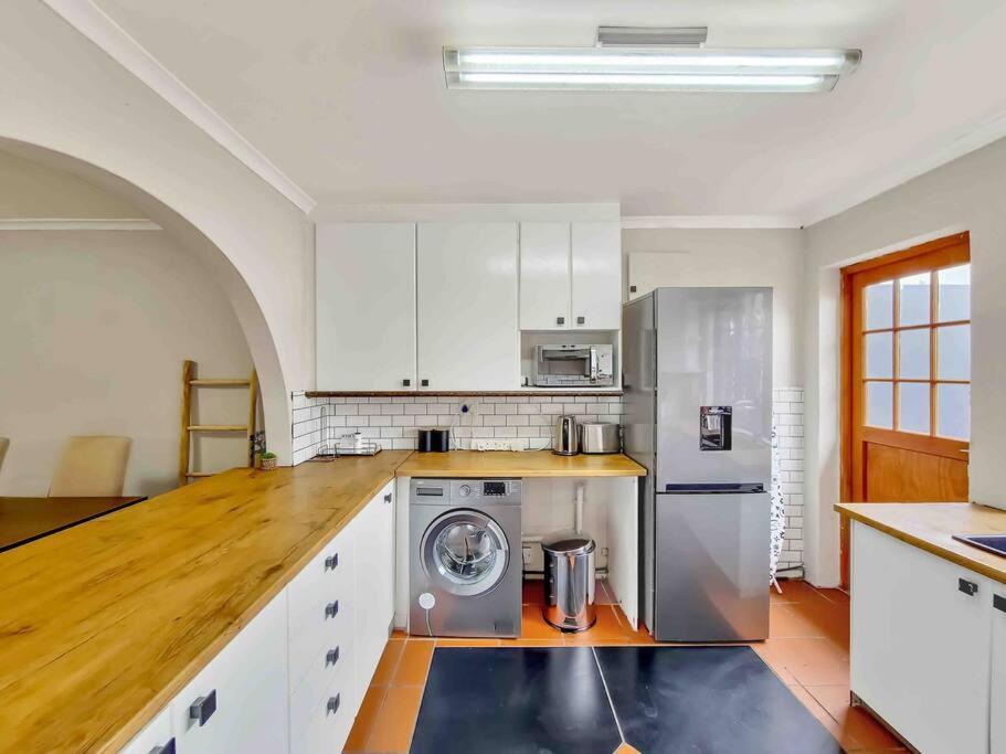Self Check In-family Home-4 Km From Blouberg